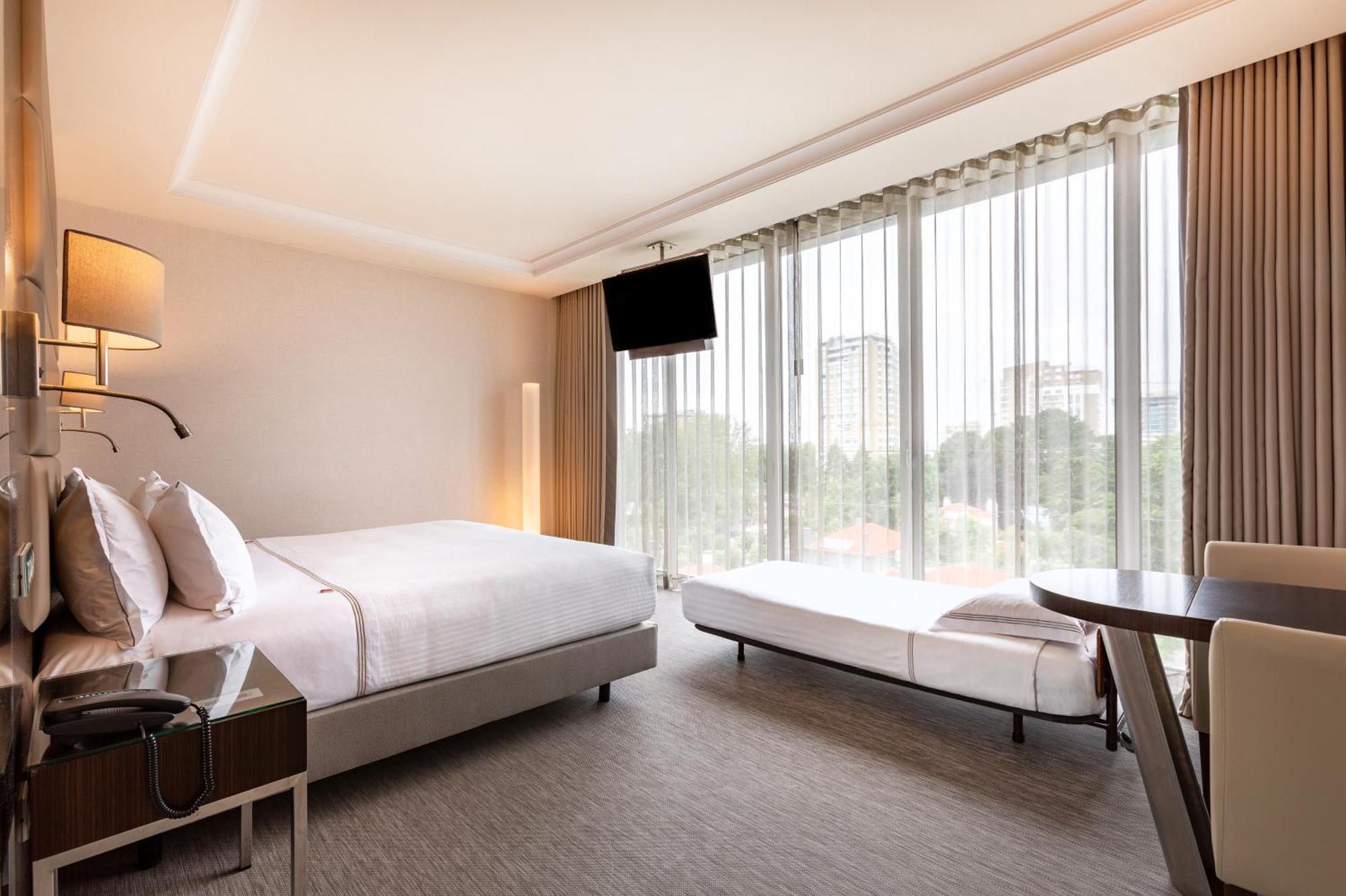 Chambre Double ou Lits Jumeaux avec Lit d'Appoint