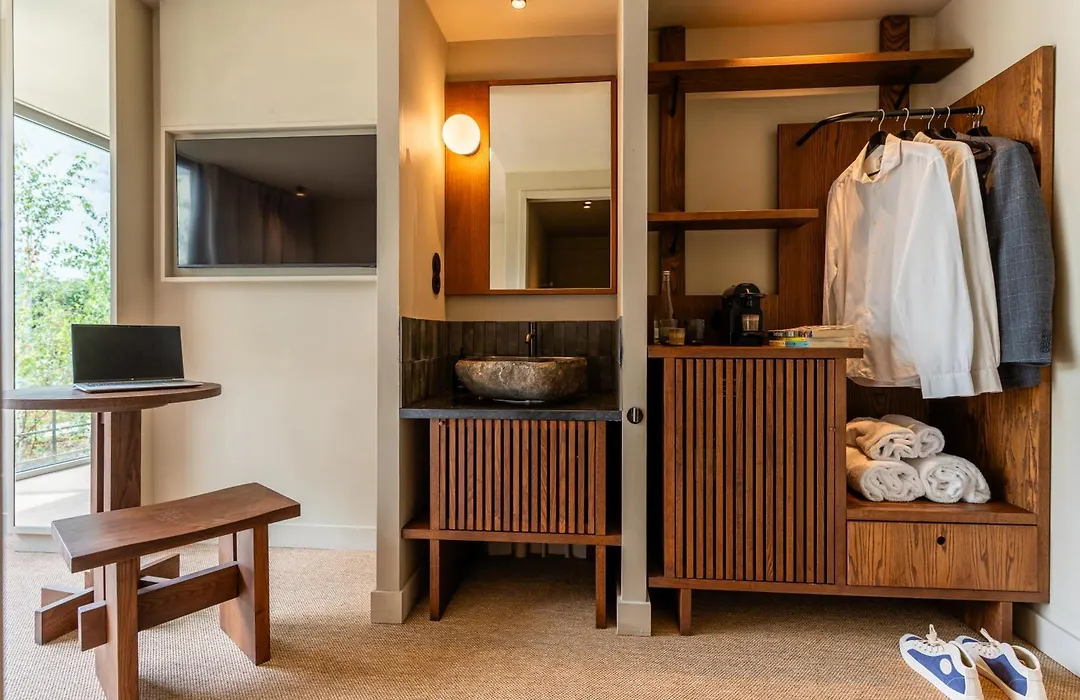 Chic&Basic Tokyo Hoose-1